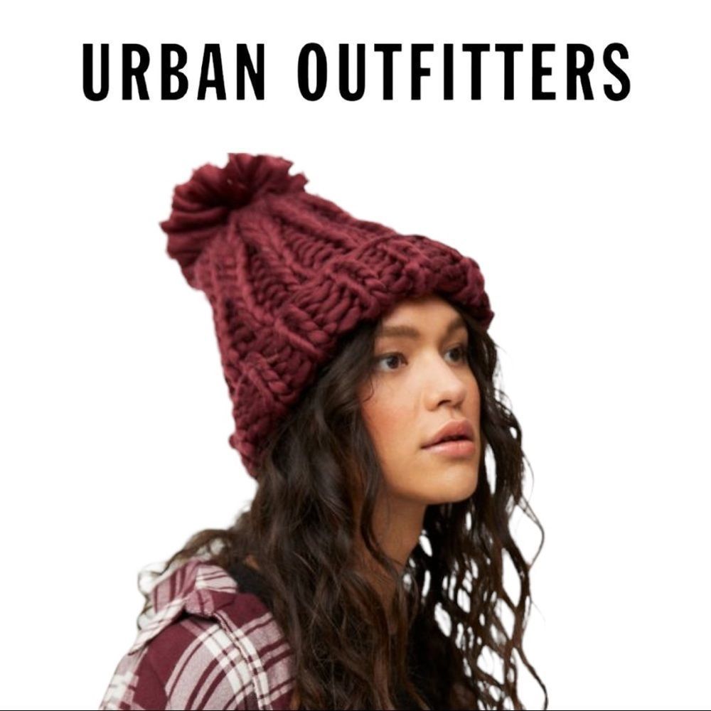 NEW Urban Outfitters UO Lana Burgundy Chunky Knit Pompom Pom Hat Beanie